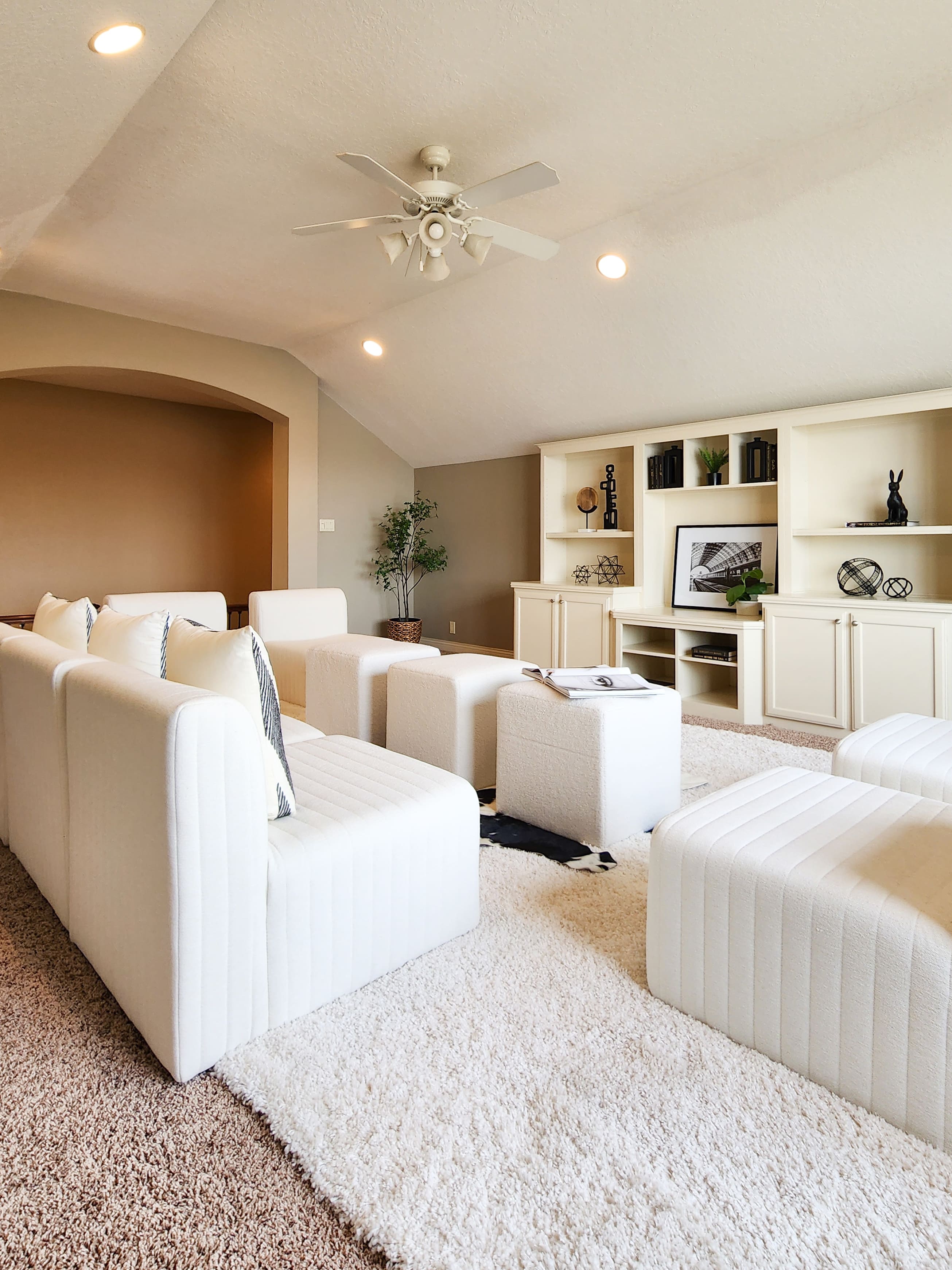 Des Moines, IA - Home Stager Discusses Top 10 Home Staging Secrets for Selling